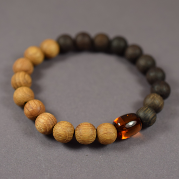 Bracelet for men or women made of round amber and oak beads