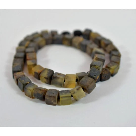 Necklace is made of square pieces of amber